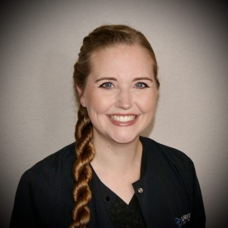 Dental hygienist Lindsey